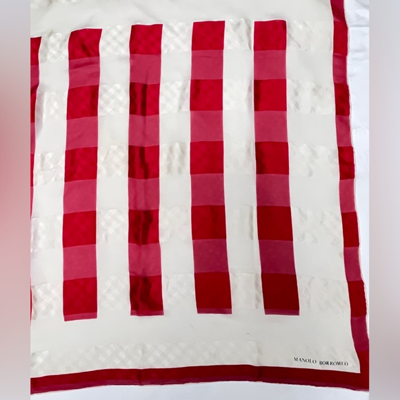 MANOLO BORROMEO Red And Cream Women’s Silk Scarf 33"/33" G.C - Picture 3 of 13